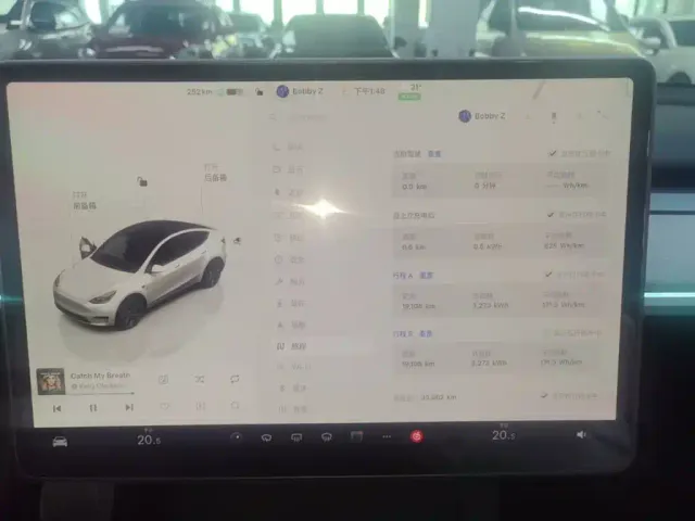 Tesla Model Y 2024 Rear-Wheel Drive Version — Фото автомобиля 11