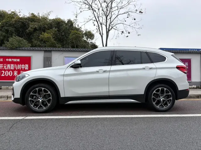 BMW X1 — Фото автомобиля 7