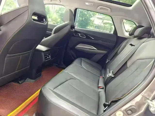 Changan Z6 — Фото автомобиля 7