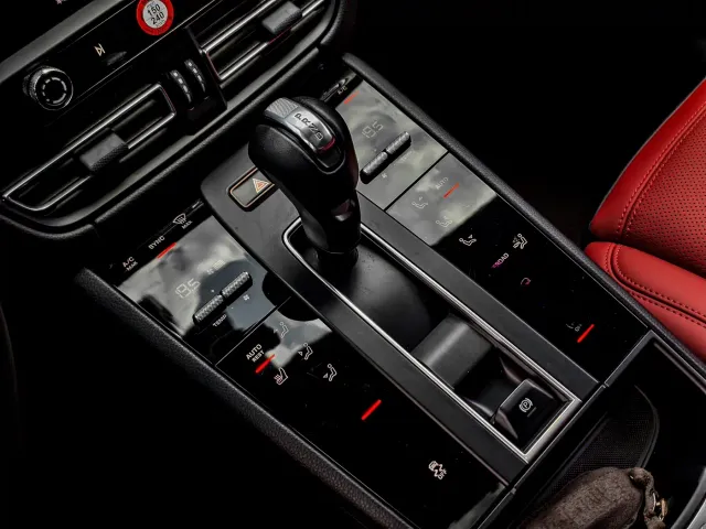 Porsche Macan — Фото автомобиля 19