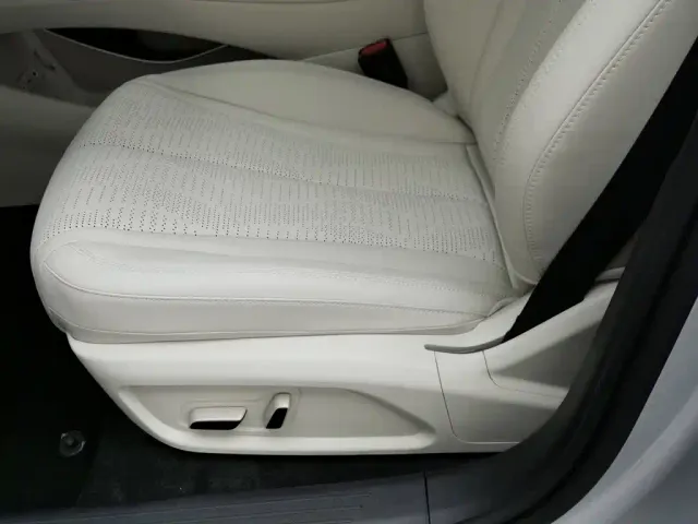 BYD Seal 06 GT — Фото автомобиля 20