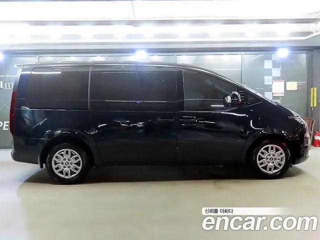 Hyundai Staria Staria L3.5 Карго 5 мест — Фото автомобиля 3