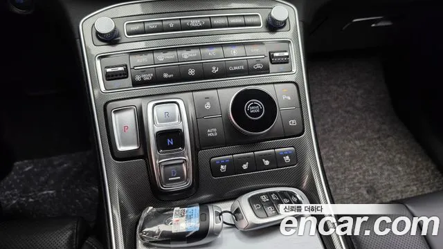 Hyundai Santafe — Фото автомобиля 9
