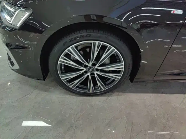 Audi A6L — Фото автомобиля 22