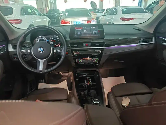 BMW X1 — Фото автомобиля 9