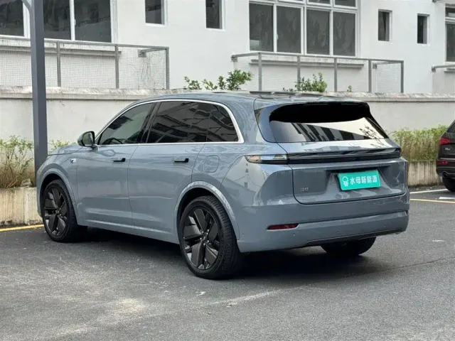Li Auto L7 — Фото автомобиля 6