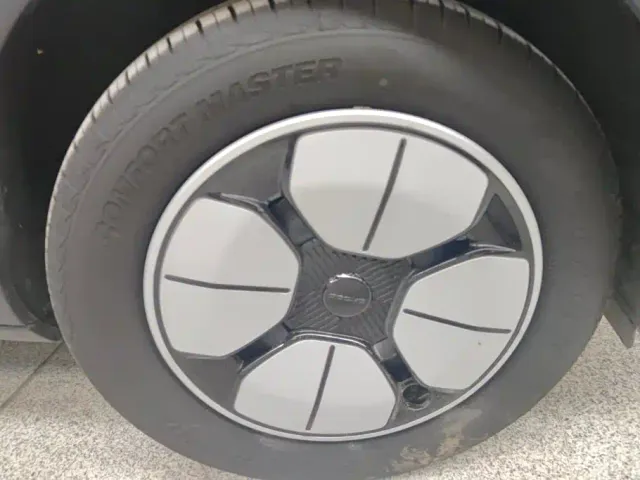 Geely Starry Wish — Фото автомобиля 6