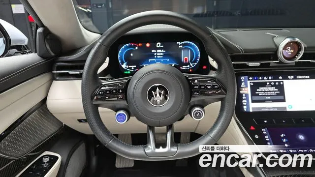 Maserati Gran Cabrio — Фото автомобиля 13