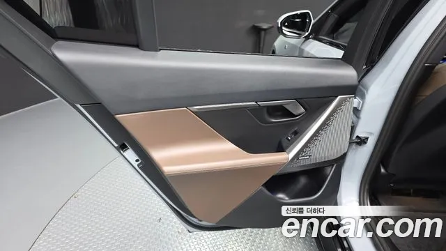 BMW 5 Series G60 — Фото автомобиля 14