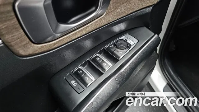 Kia Sorento Sorento 4-е поколение Бензин 2.5T 2WD — Фото автомобиля 26