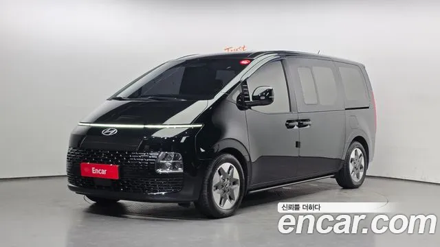 Фотография автомобиля — Hyundai Staria