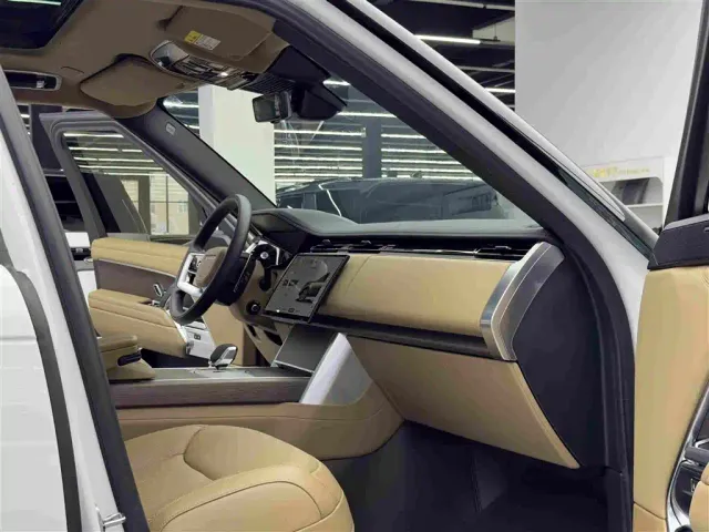 Land Rover Range Rover — Фото автомобиля 10