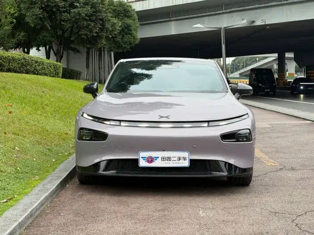 Xpeng P7 — Фото автомобиля 2
