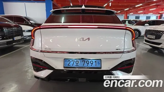 Kia EV6 — Фото автомобиля 4