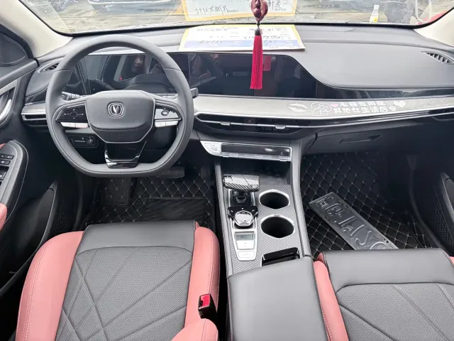 Changan Eado — Фото автомобиля 7