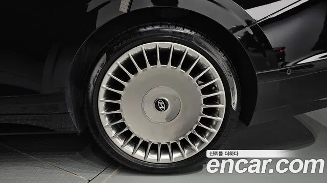 Hyundai Grandeur Grandeur (GN7) 3.5 Бензин 2WD — Фото автомобиля 15