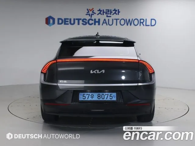 Kia EV6 — Фото автомобиля 4