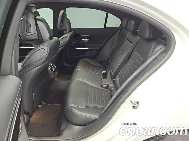 Mercedes-Benz C-Class — Фото автомобиля 12