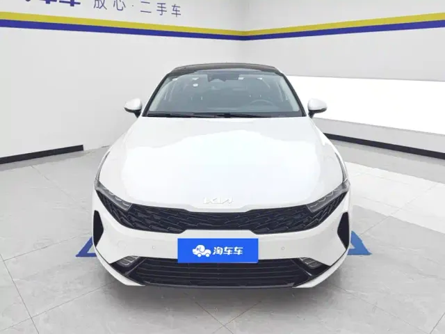 Kia K5 — Фото автомобиля 2