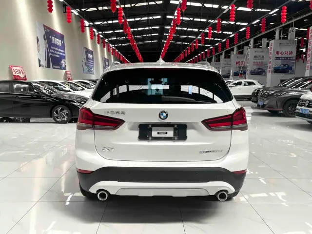 BMW X1 — Фото автомобиля 5