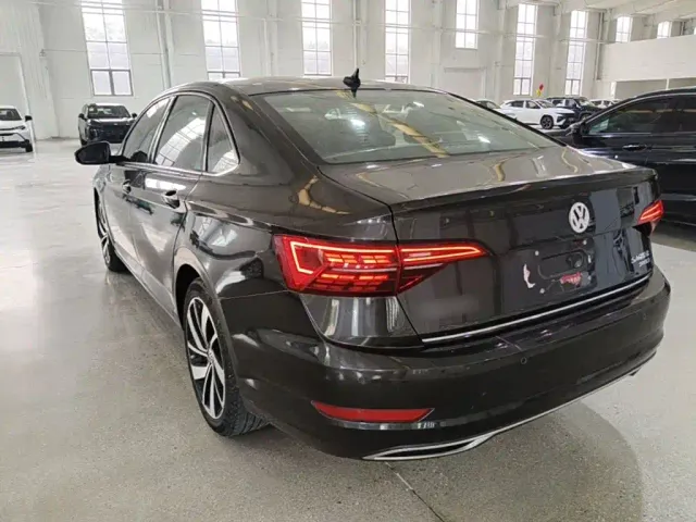 Volkswagen Sagitar — Фото автомобиля 4