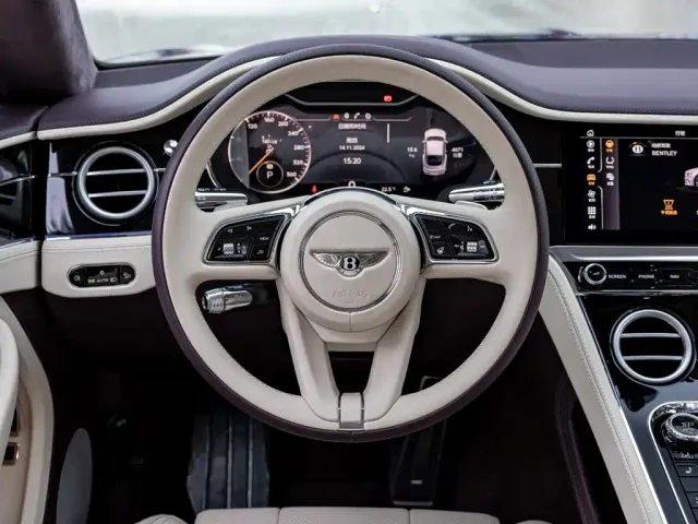 Bentley Continental — Фото автомобиля 11