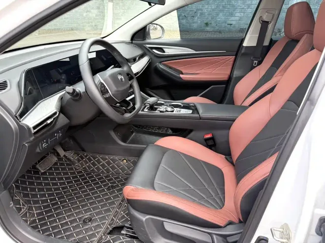 Changan Eado — Фото автомобиля 5
