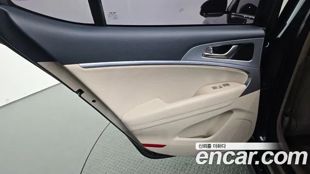 Genesis G70 Новый G70 Бензин 2.5T 4WD — Фото автомобиля 24