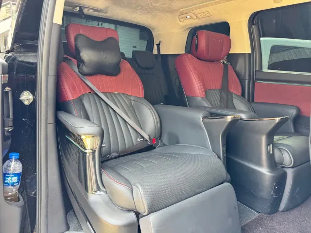 GAC Trumpchi E9 — Фото автомобиля 13