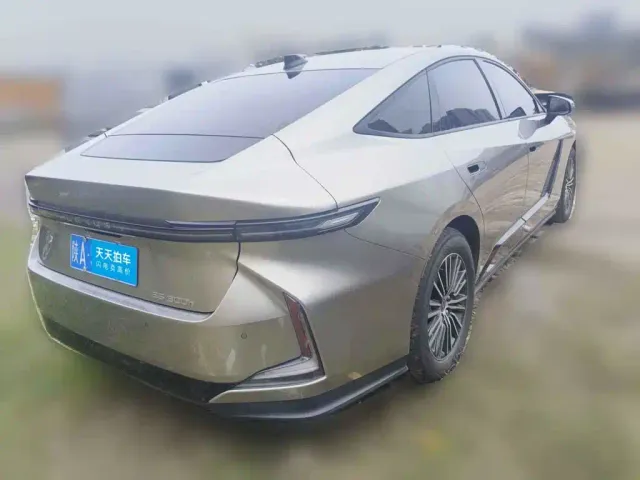 Lexus ES — Фото автомобиля 2