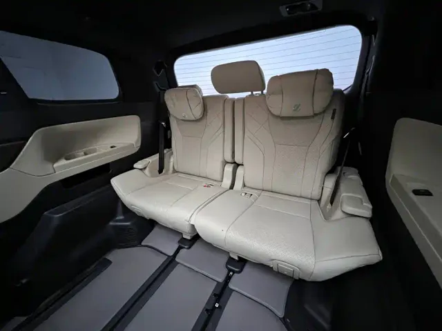 Toyota Alphard — Фото автомобиля 21
