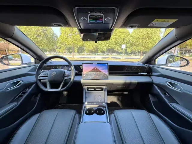 BYD Qin L — Фото автомобиля 6