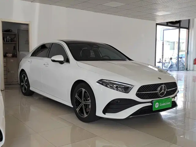 Mercedes-Benz A-Class — Фото автомобиля 3