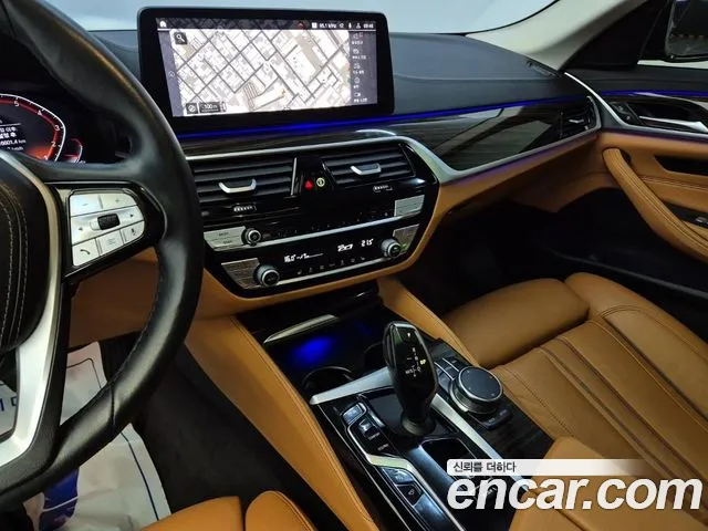 BMW 5 Series G30 — Фото автомобиля 10