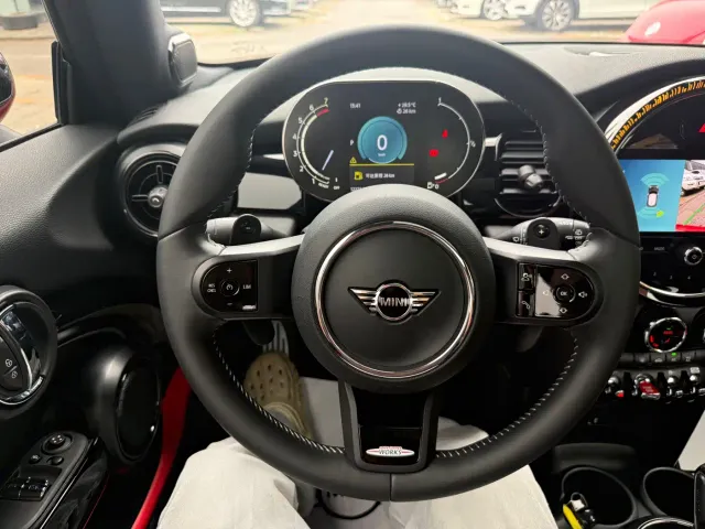 MINI Hatch — Фото автомобиля 16