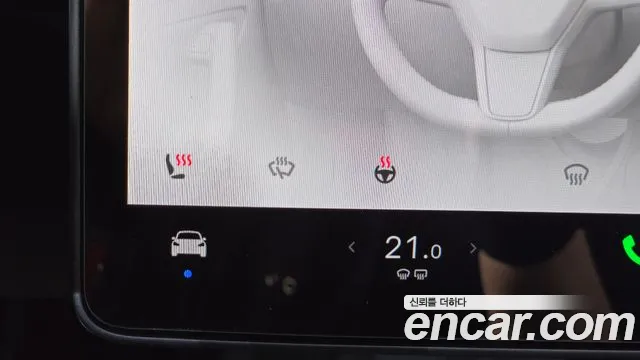 Tesla Model Y — Фото автомобиля 27