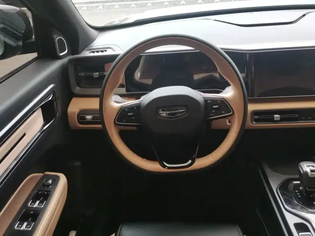Geely ICON — Фото автомобиля 15