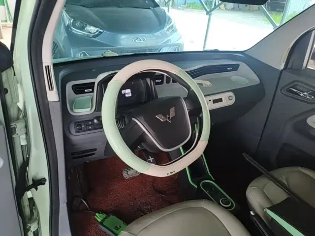 Wuling Hongguang Mini EV — Фото автомобиля 10