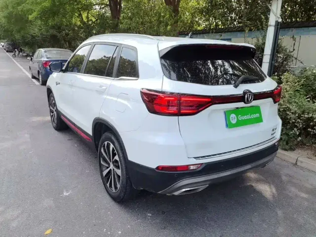 Changan CS75 — Фото автомобиля 4
