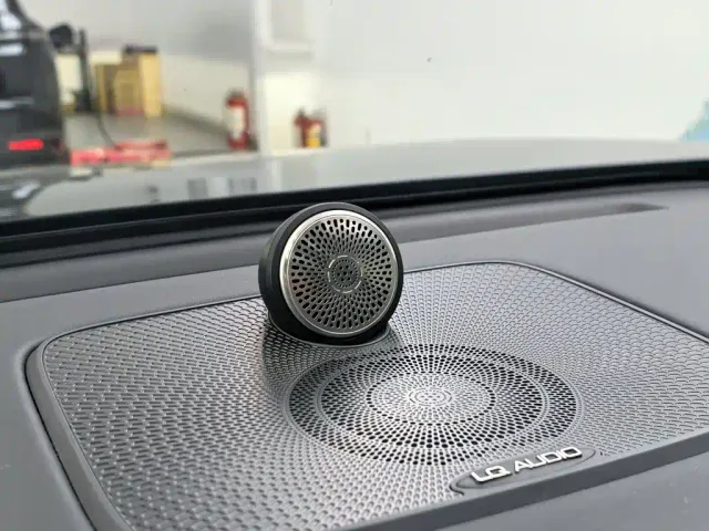 Li Auto L8 — Фото автомобиля 18