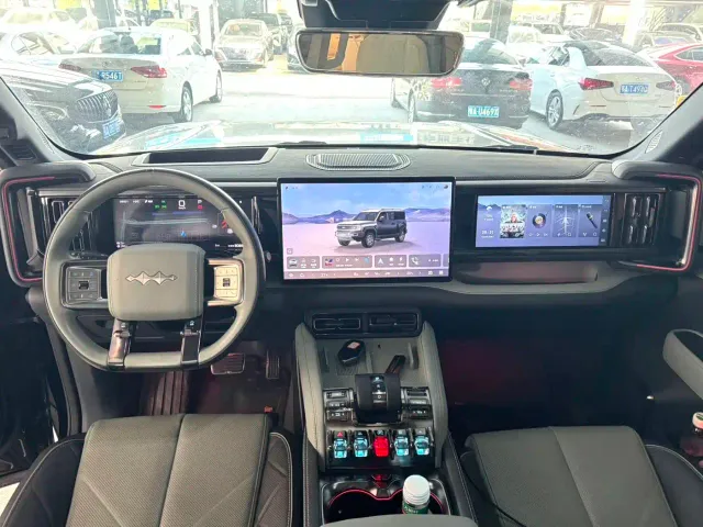 BYD FangChengBao Leopard 5 — Фото автомобиля 5