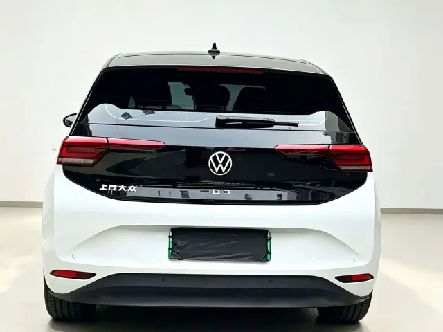 Volkswagen ID.3 — Фото автомобиля 9
