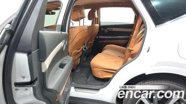 Genesis GV80 — Фото автомобиля 16
