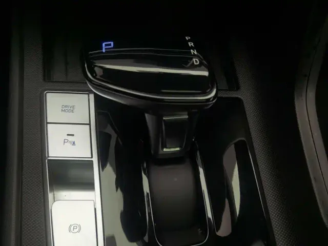 Hyundai Elantra — Фото автомобиля 13