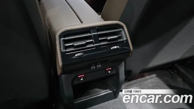 BMW 5-Series — Фото автомобиля 25