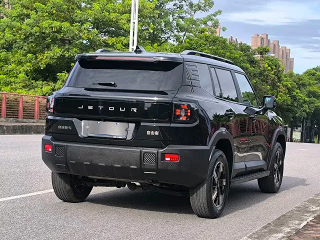Jetour T1 — Фото автомобиля 4