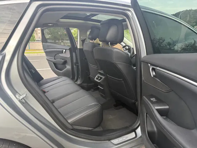 Buick LaCrosse — Фото автомобиля 9