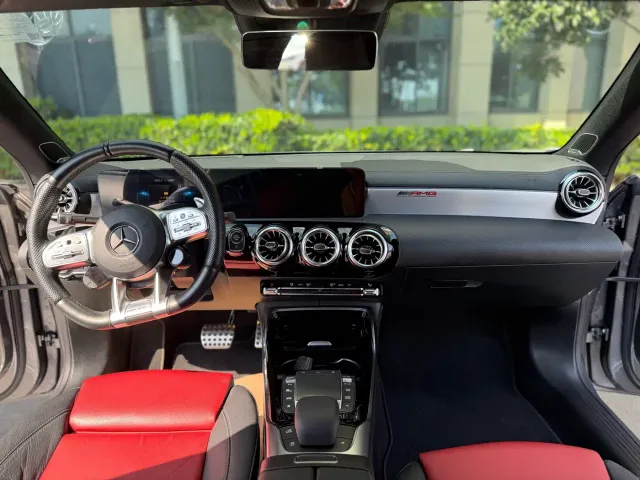 Mercedes-Benz CLA-Class AMG — Фото автомобиля 5