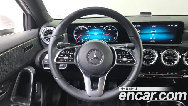Mercedes-Benz A-Class — Фото автомобиля 4