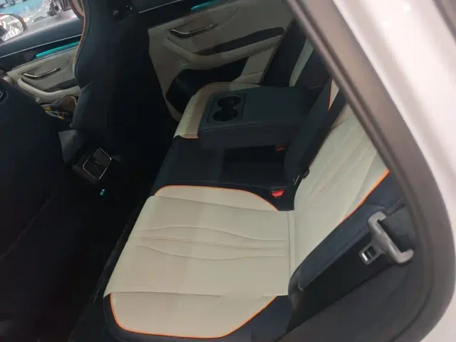 BYD Song PLUS — Фото автомобиля 16